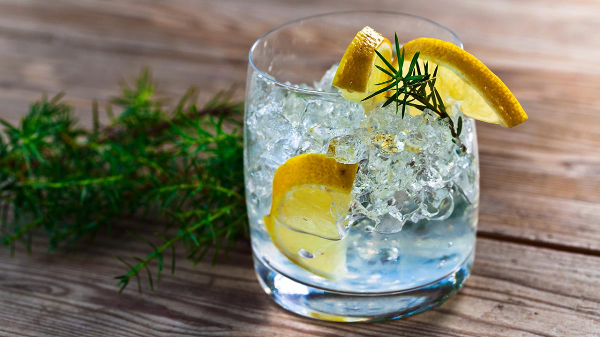 Sådan du din gin tonic helt speciel | Samvirke