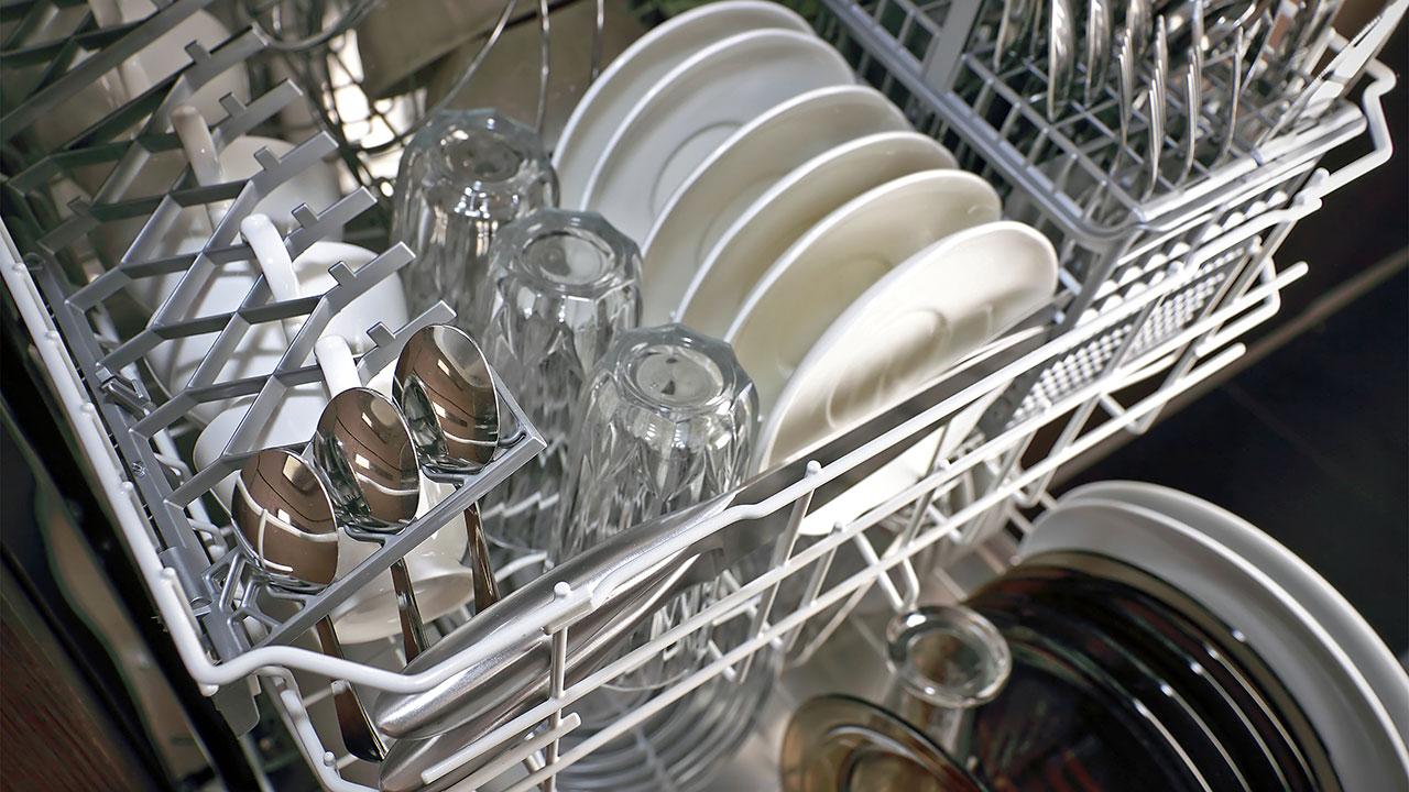 Astrolabe Forstærker politik Sådan holder du opvaskemaskinen ren og effektiv | Samvirke