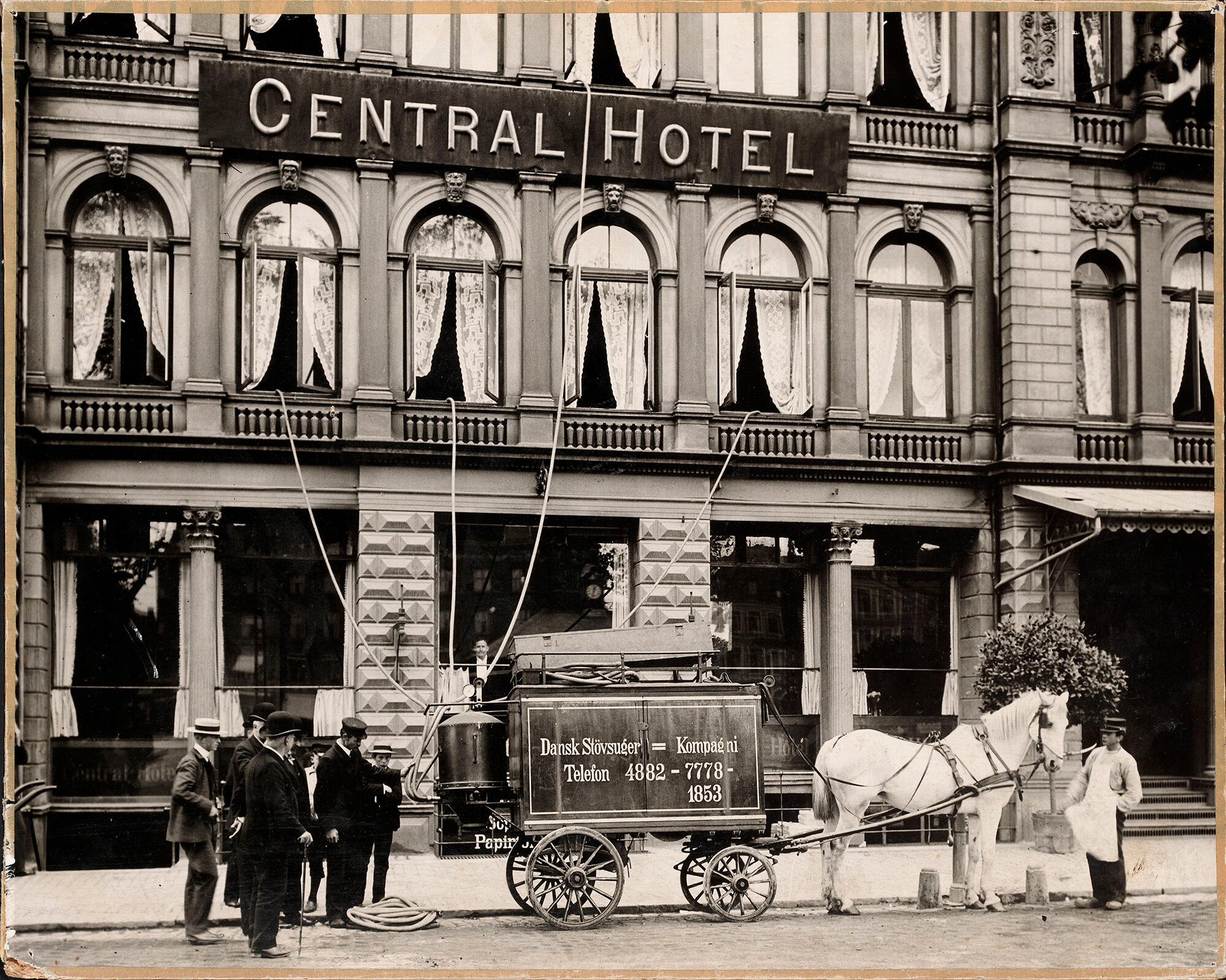 Ældre foto fra Centralhotellet i København i 1904