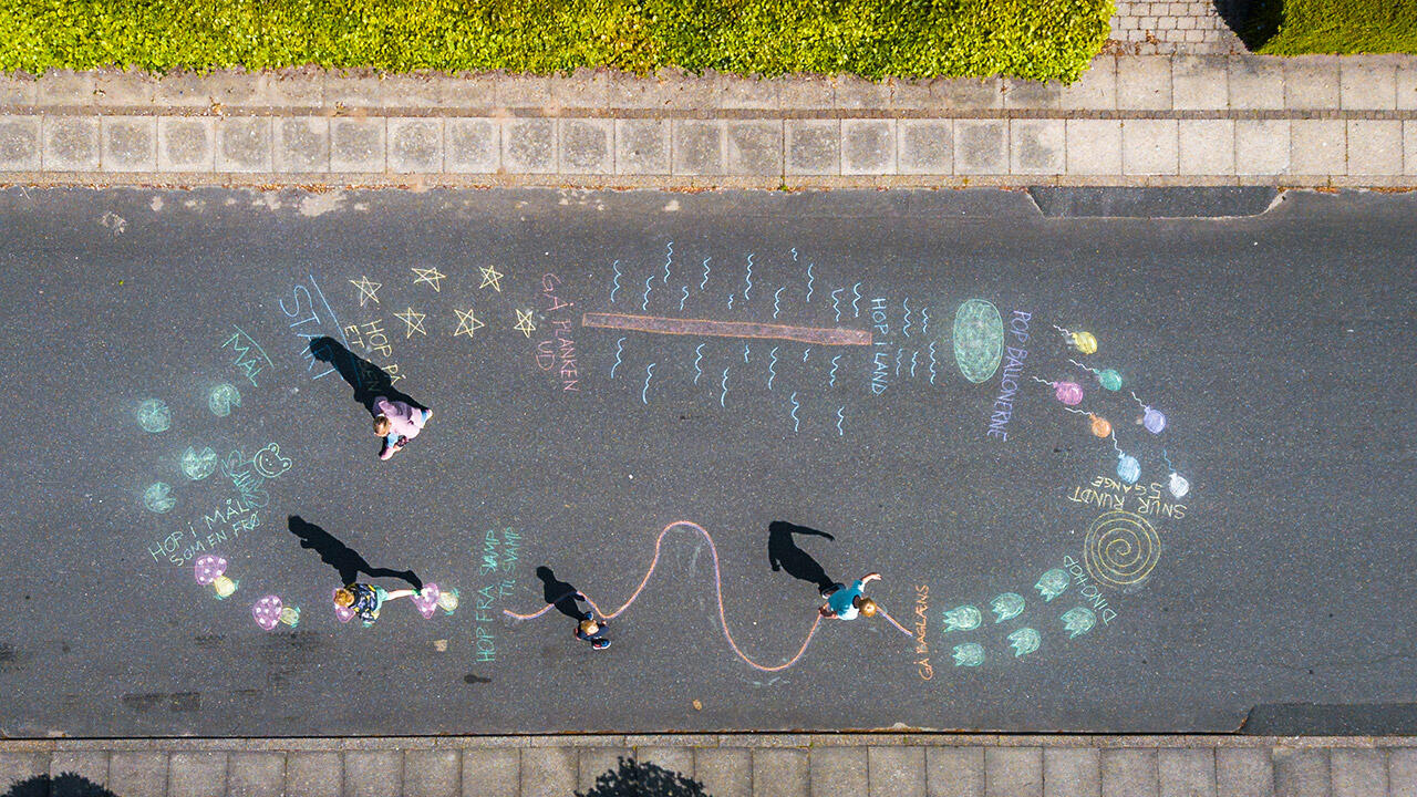 Forhindringsbane på asfalt